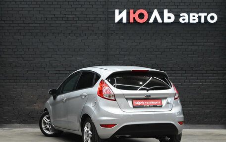 Ford Fiesta, 2015 год, 800 000 рублей, 8 фотография