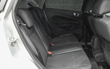 Ford Fiesta, 2015 год, 800 000 рублей, 12 фотография