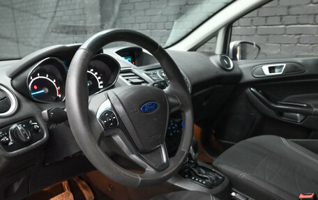 Ford Fiesta, 2015 год, 800 000 рублей, 18 фотография