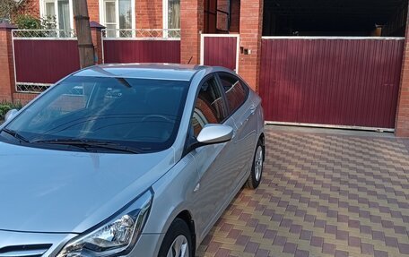 Hyundai Solaris II рестайлинг, 2016 год, 950 000 рублей, 3 фотография