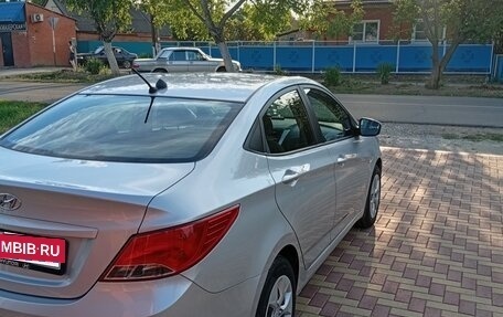 Hyundai Solaris II рестайлинг, 2016 год, 950 000 рублей, 5 фотография