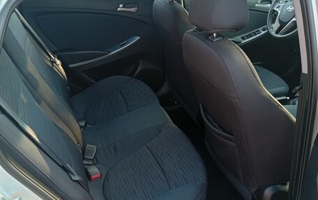 Hyundai Solaris II рестайлинг, 2016 год, 950 000 рублей, 13 фотография