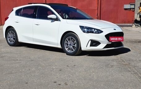Ford Focus IV, 2021 год, 1 990 000 рублей, 3 фотография