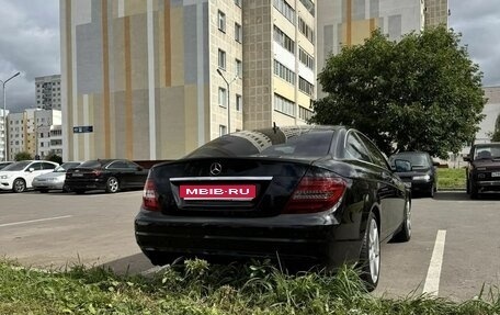 Mercedes-Benz C-Класс, 2011 год, 1 350 000 рублей, 1 фотография