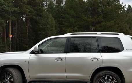 Toyota Land Cruiser 200, 2011 год, 3 500 000 рублей, 3 фотография