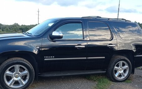 Chevrolet Tahoe III, 2013 год, 2 200 000 рублей, 2 фотография