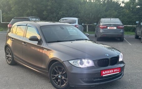 BMW 1 серия, 2009 год, 770 000 рублей, 4 фотография