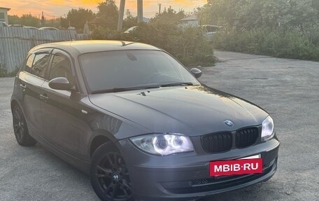 BMW 1 серия, 2009 год, 770 000 рублей, 2 фотография