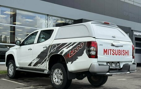 Mitsubishi L200 IV рестайлинг, 2022 год, 3 950 000 рублей, 4 фотография