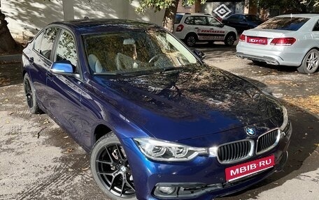 BMW 3 серия, 2018 год, 2 400 000 рублей, 1 фотография