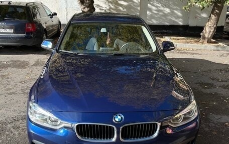 BMW 3 серия, 2018 год, 2 400 000 рублей, 3 фотография