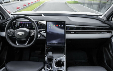 Geely Atlas, 2024 год, 2 629 000 рублей, 13 фотография