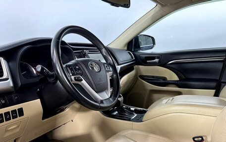 Toyota Highlander III, 2014 год, 2 480 000 рублей, 10 фотография