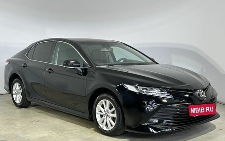 Toyota Camry, 2019 год, 2 600 000 рублей, 4 фотография