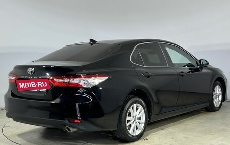 Toyota Camry, 2019 год, 2 600 000 рублей, 7 фотография
