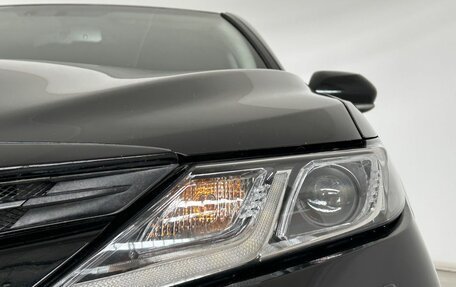 Toyota Camry, 2019 год, 2 600 000 рублей, 13 фотография