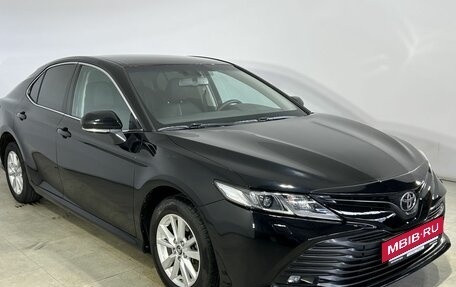 Toyota Camry, 2019 год, 2 600 000 рублей, 15 фотография