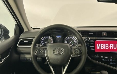 Toyota Camry, 2019 год, 2 600 000 рублей, 17 фотография
