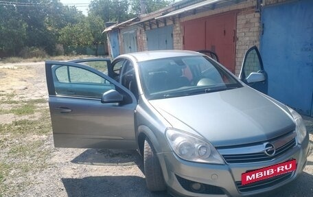 Opel Astra H, 2010 год, 725 000 рублей, 3 фотография