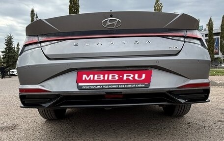 Hyundai Elantra, 2023 год, 2 450 000 рублей, 8 фотография