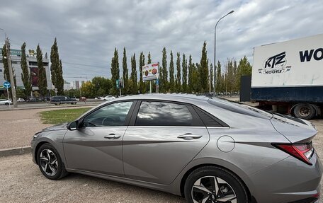 Hyundai Elantra, 2023 год, 2 450 000 рублей, 12 фотография