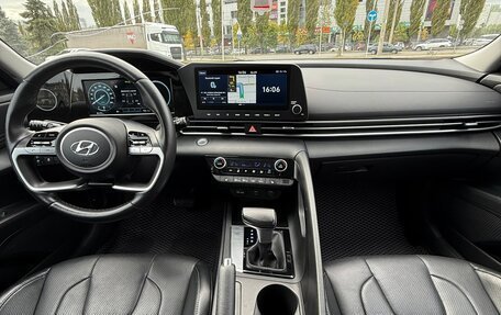 Hyundai Elantra, 2023 год, 2 450 000 рублей, 17 фотография