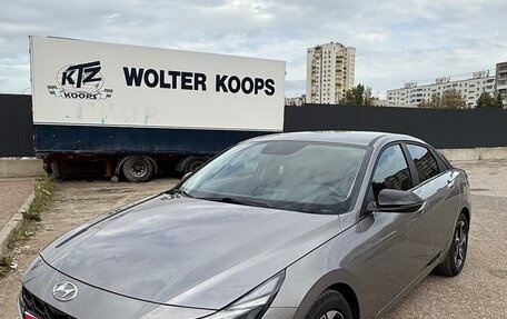Hyundai Elantra, 2023 год, 2 450 000 рублей, 11 фотография