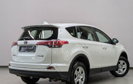 Toyota RAV4, 2018 год, 2 740 000 рублей, 15 фотография