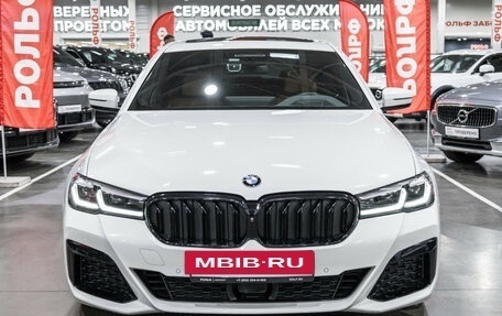 BMW 5 серия, 2021 год, 4 600 000 рублей, 2 фотография