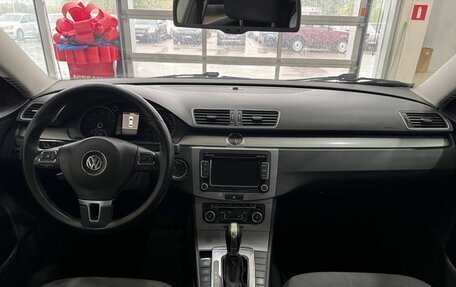 Volkswagen Passat B7, 2011 год, 1 099 900 рублей, 7 фотография