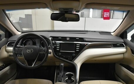 Toyota Camry, 2020 год, 2 999 000 рублей, 9 фотография
