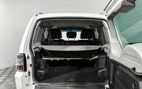 Mitsubishi Pajero IV, 2011 год, 1 749 000 рублей, 20 фотография