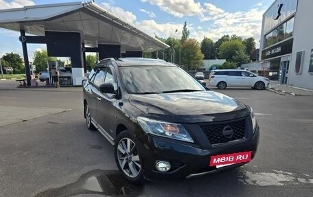 Nissan Pathfinder, 2014 год, 1 450 000 рублей, 2 фотография