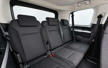 Peugeot Traveller I, 2019 год, 2 140 000 рублей, 17 фотография