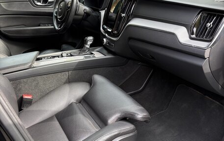 Volvo XC60 II, 2018 год, 3 200 000 рублей, 10 фотография