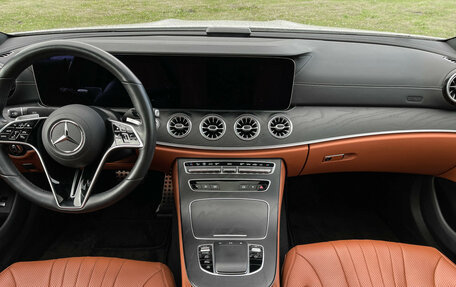 Mercedes-Benz CLS, 2021 год, 6 090 000 рублей, 12 фотография