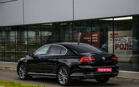 Volkswagen Passat B8 рестайлинг, 2017 год, 2 399 000 рублей, 8 фотография