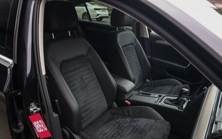 Volkswagen Passat B8 рестайлинг, 2017 год, 2 399 000 рублей, 23 фотография