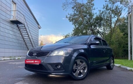 KIA cee'd I рестайлинг, 2011 год, 820 000 рублей, 2 фотография