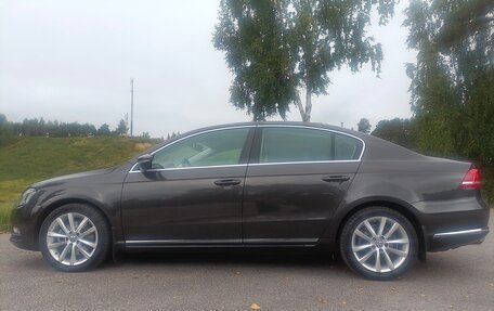 Volkswagen Passat B7, 2011 год, 1 300 000 рублей, 2 фотография