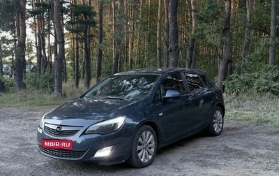 Opel Astra J, 2010 год, 555 000 рублей, 1 фотография