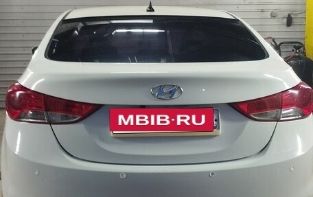 Hyundai Elantra V, 2012 год, 990 000 рублей, 4 фотография