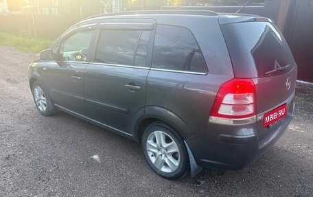 Opel Zafira B, 2011 год, 740 000 рублей, 2 фотография