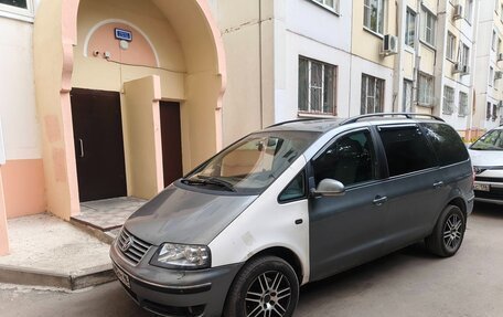 Volkswagen Sharan I рестайлинг, 2004 год, 480 000 рублей, 4 фотография