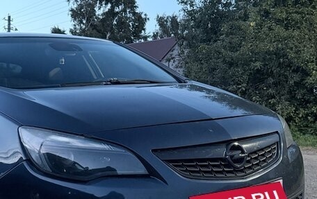 Opel Astra J, 2010 год, 555 000 рублей, 34 фотография