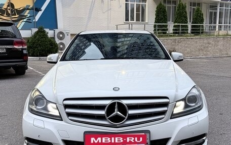 Mercedes-Benz C-Класс, 2012 год, 1 250 000 рублей, 2 фотография