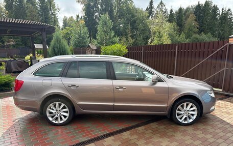 Skoda Superb III рестайлинг, 2012 год, 1 250 000 рублей, 2 фотография