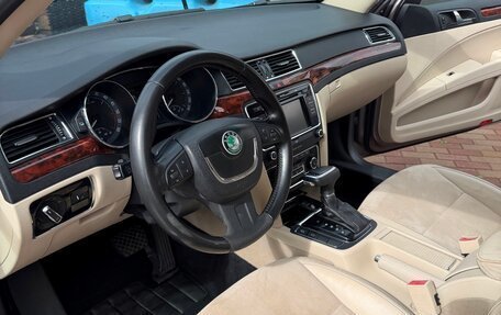 Skoda Superb III рестайлинг, 2012 год, 1 250 000 рублей, 14 фотография