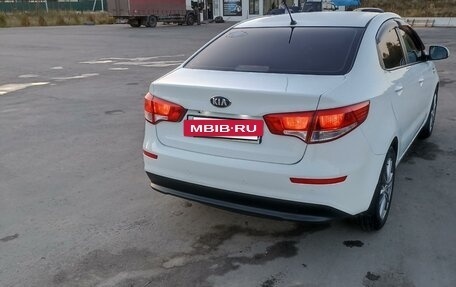 KIA Rio III рестайлинг, 2015 год, 950 000 рублей, 4 фотография