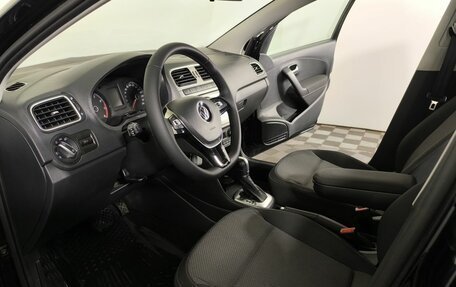 Volkswagen Polo VI (EU Market), 2017 год, 1 100 000 рублей, 8 фотография